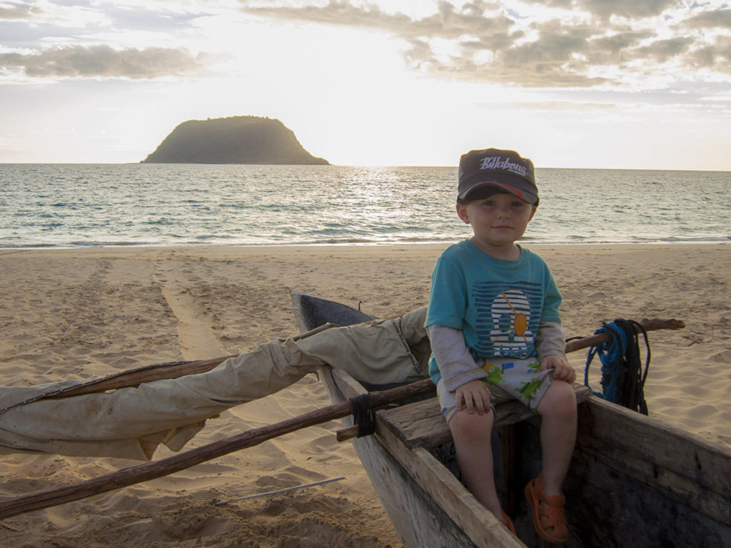 Matimu is certainly enjoying the life at sea - the rocking of the boats, the sand to dig in and throw, the seashells everywhere - it's all a blast to Matimu!